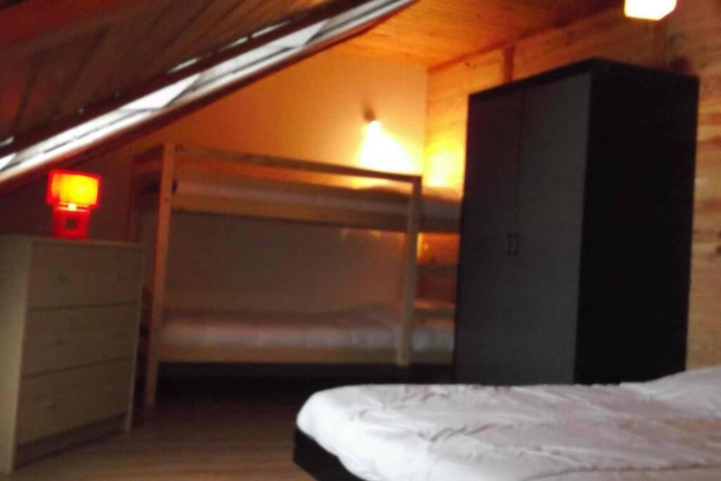 Chalet En Pleine Nature Pour 12 Personnes Бес-ет-Сен-Анастез Екстериор снимка